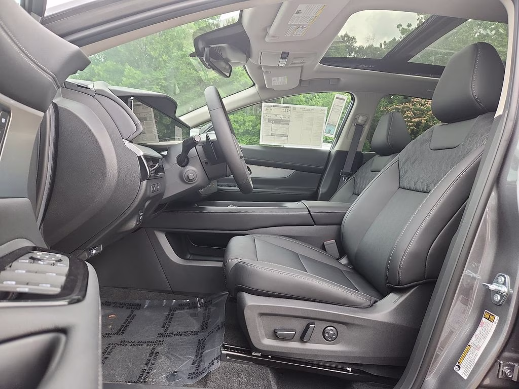 2026 Gun Metallic Nissan Murano Platinum AWD SUV