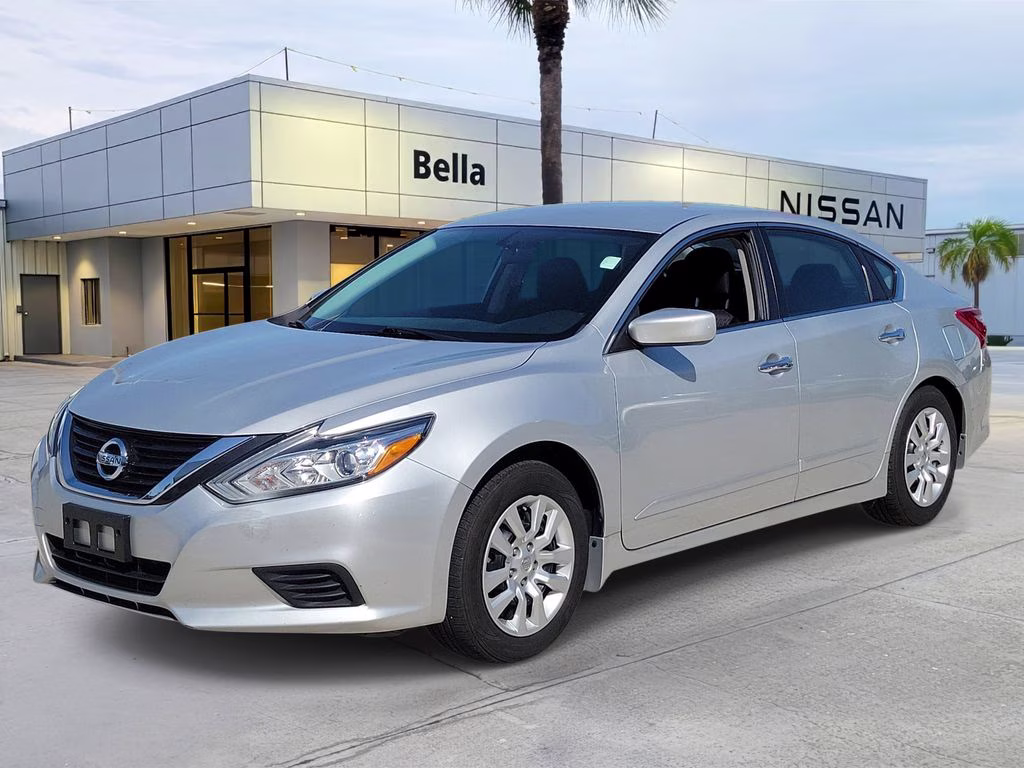 2018 Brilliant Silver Metallic Nissan Altima 2.5 S FWD Sedan
