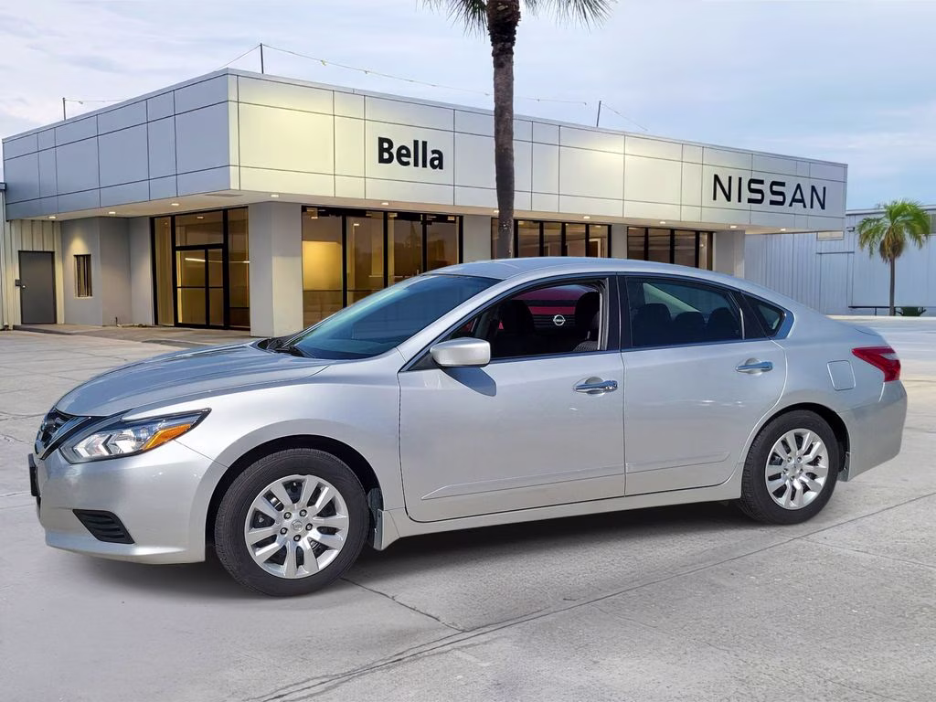 2018 Brilliant Silver Metallic Nissan Altima 2.5 S FWD Sedan