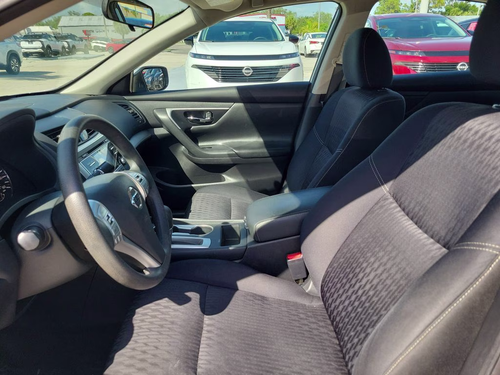 2018 Brilliant Silver Metallic Nissan Altima 2.5 S FWD Sedan