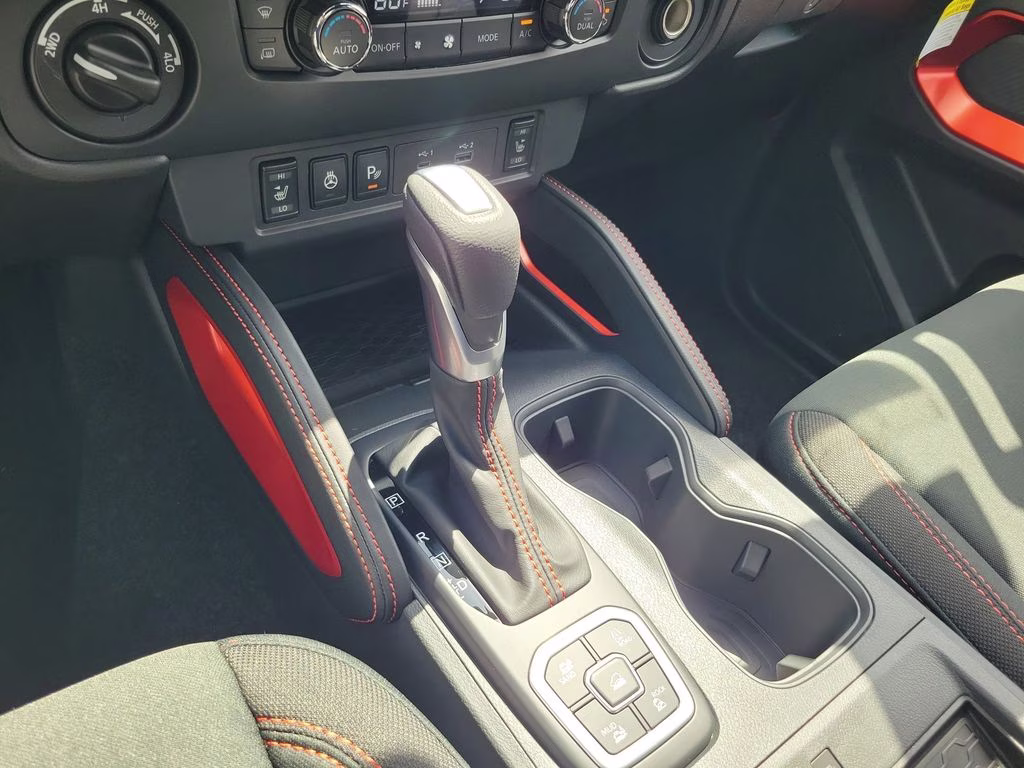 2026 Afterburn Orange Nissan Frontier PRO-4X 4X4 Truck