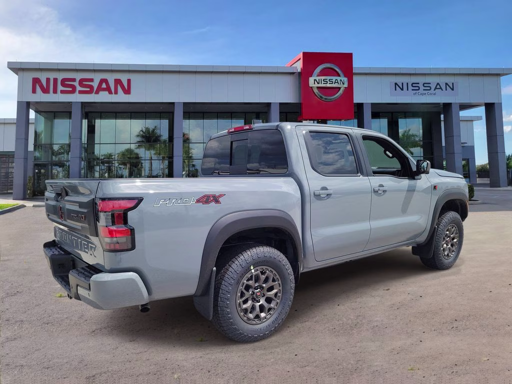 2026 Boulder Gray Pearl Nissan Frontier PRO-4X 4X4 Truck