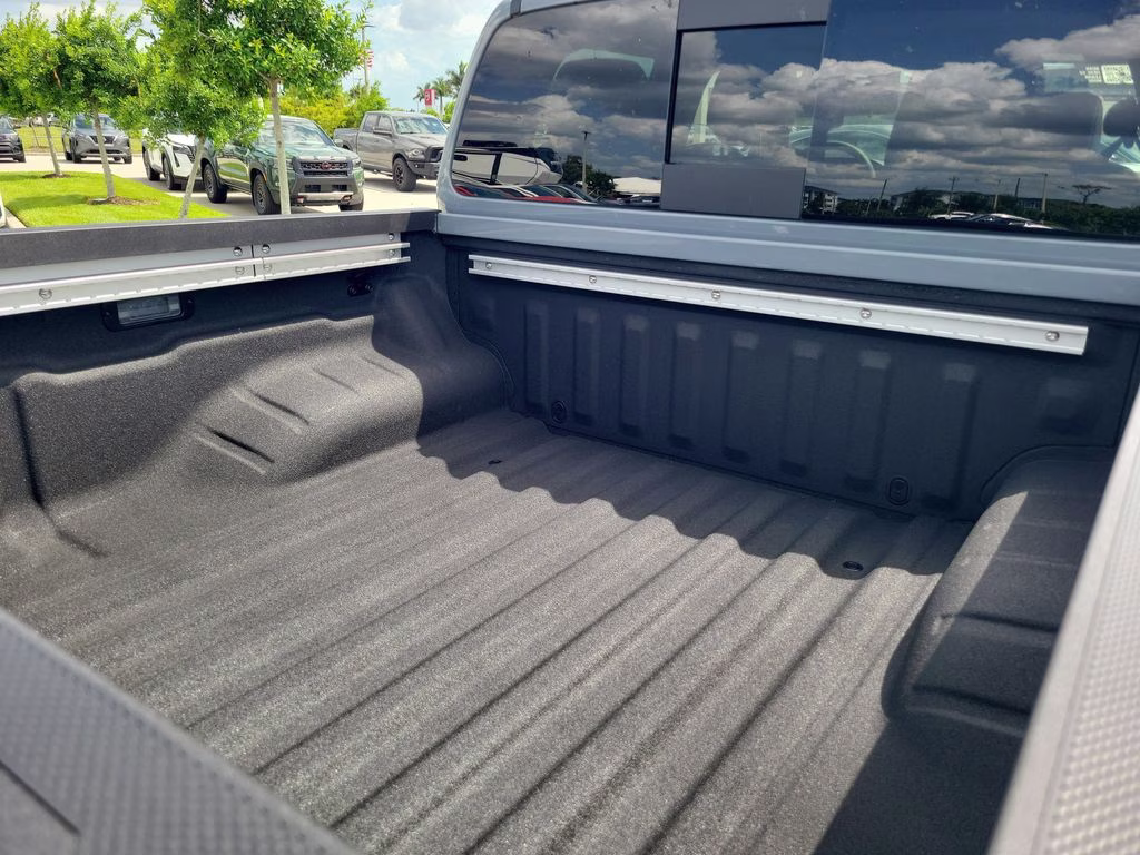 2026 Boulder Gray Pearl Nissan Frontier PRO-4X 4X4 Truck
