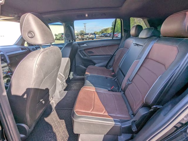 2022 Black Volkswagen Tiguan 2.0T SEL R-Line AWD SUV