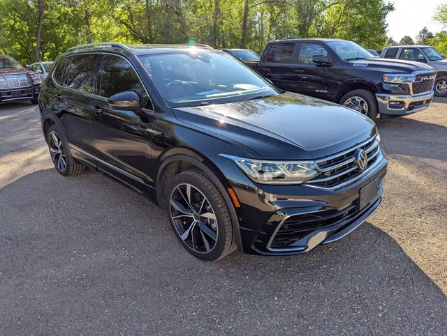 2022 Black Volkswagen Tiguan 2.0T SEL R-Line AWD SUV