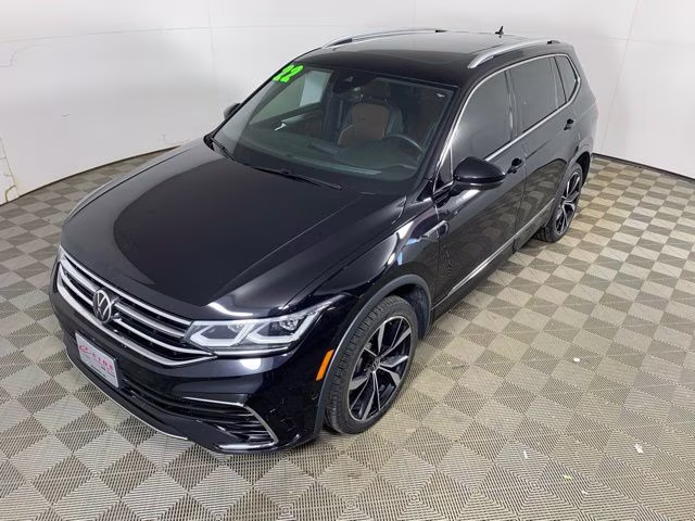 2022 Deep Black Pearl Volkswagen Tiguan 2.0T SEL R-Line AWD SUV