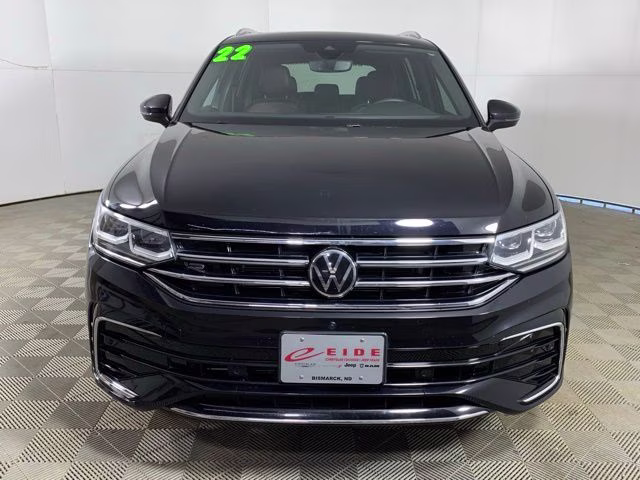 2022 Deep Black Pearl Volkswagen Tiguan 2.0T SEL R-Line AWD SUV