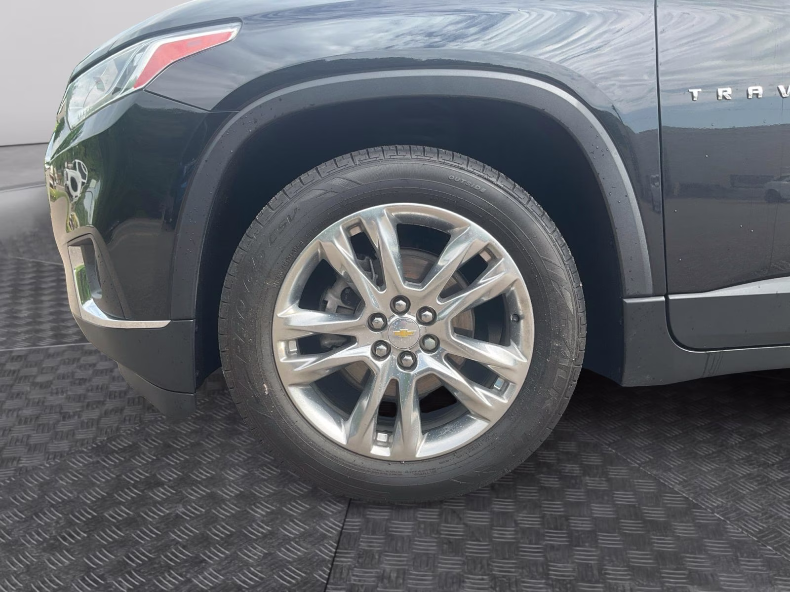 2021 Mosaic Black Metallic Chevrolet Traverse LT Leather AWD SUV