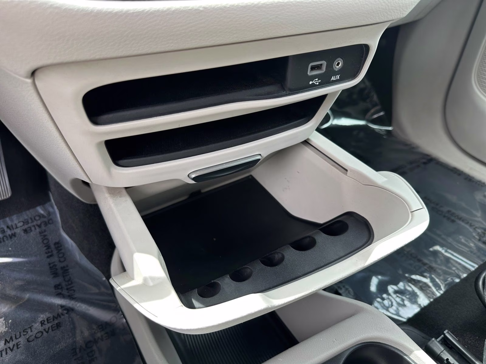 2019 Ocean Blue Metallic Chrysler Pacifica L FWD Van