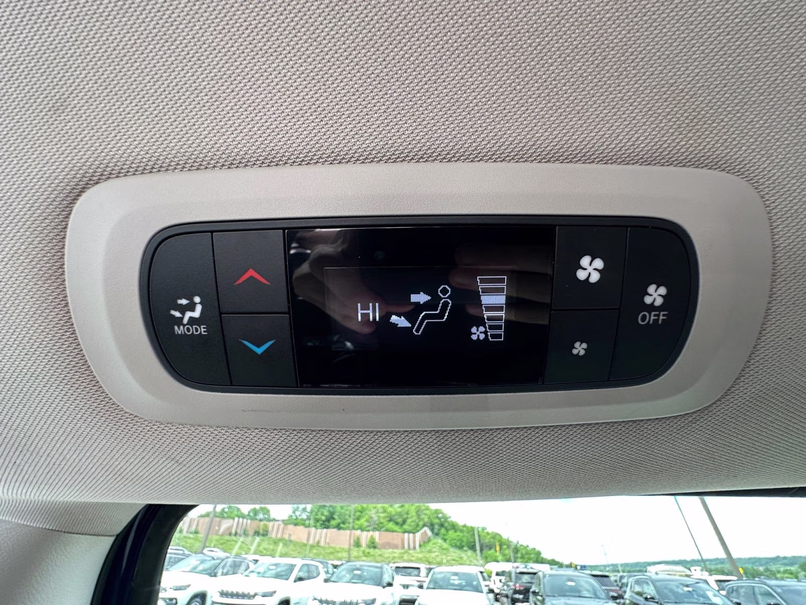 2019 Ocean Blue Metallic Chrysler Pacifica L FWD Van