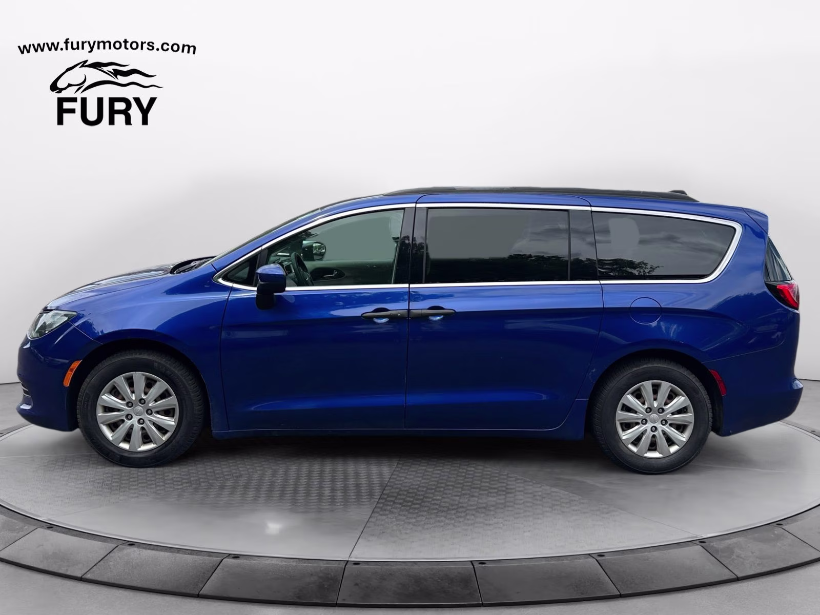 2019 Ocean Blue Metallic Chrysler Pacifica L FWD Van