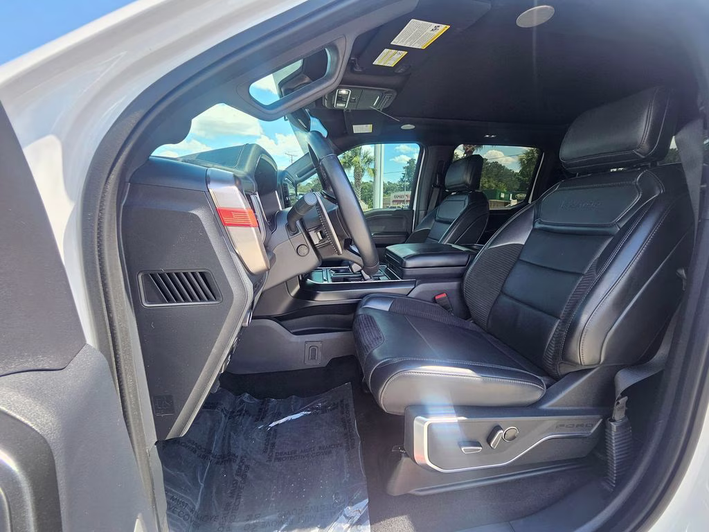 2023 Oxford White Ford F-150 Raptor 4X4 Truck