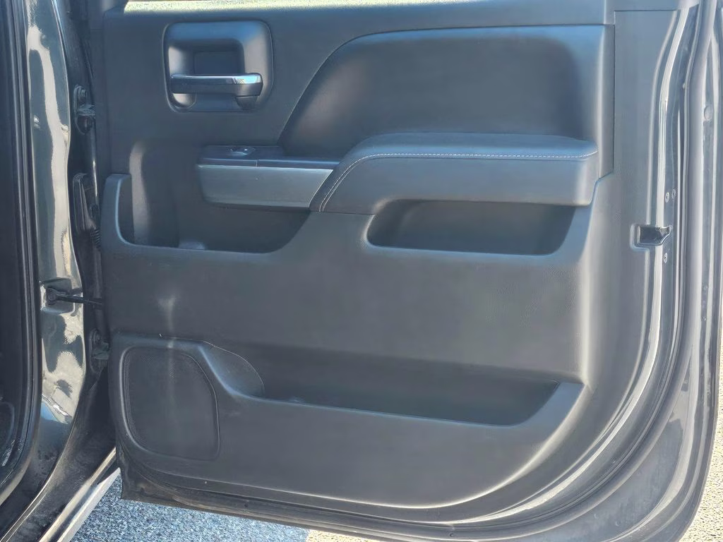 2017 Graphite Metallic Chevrolet Silverado 1500 LT RWD Truck