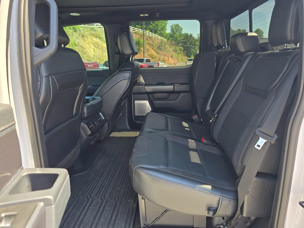 2023 Oxford White Ford F-150 Raptor 4X4 Truck
