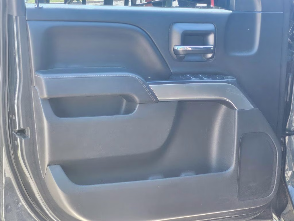 2017 Graphite Metallic Chevrolet Silverado 1500 LT RWD Truck