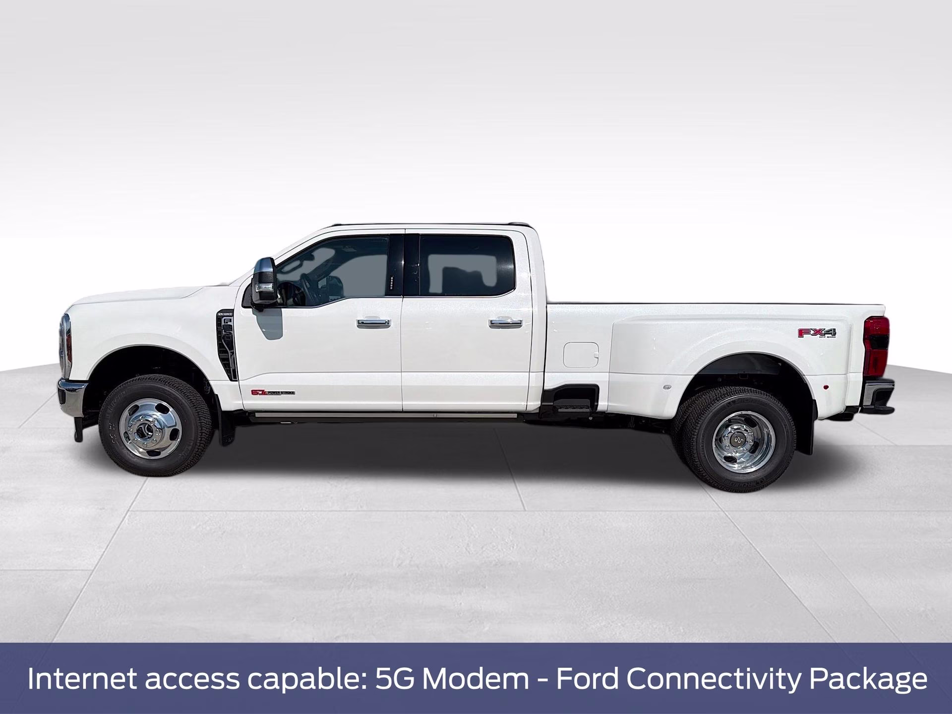 2026 Star White Metallic Tri-Coat Ford Super Duty F-350 DRW King Ranch 4X4 Truck