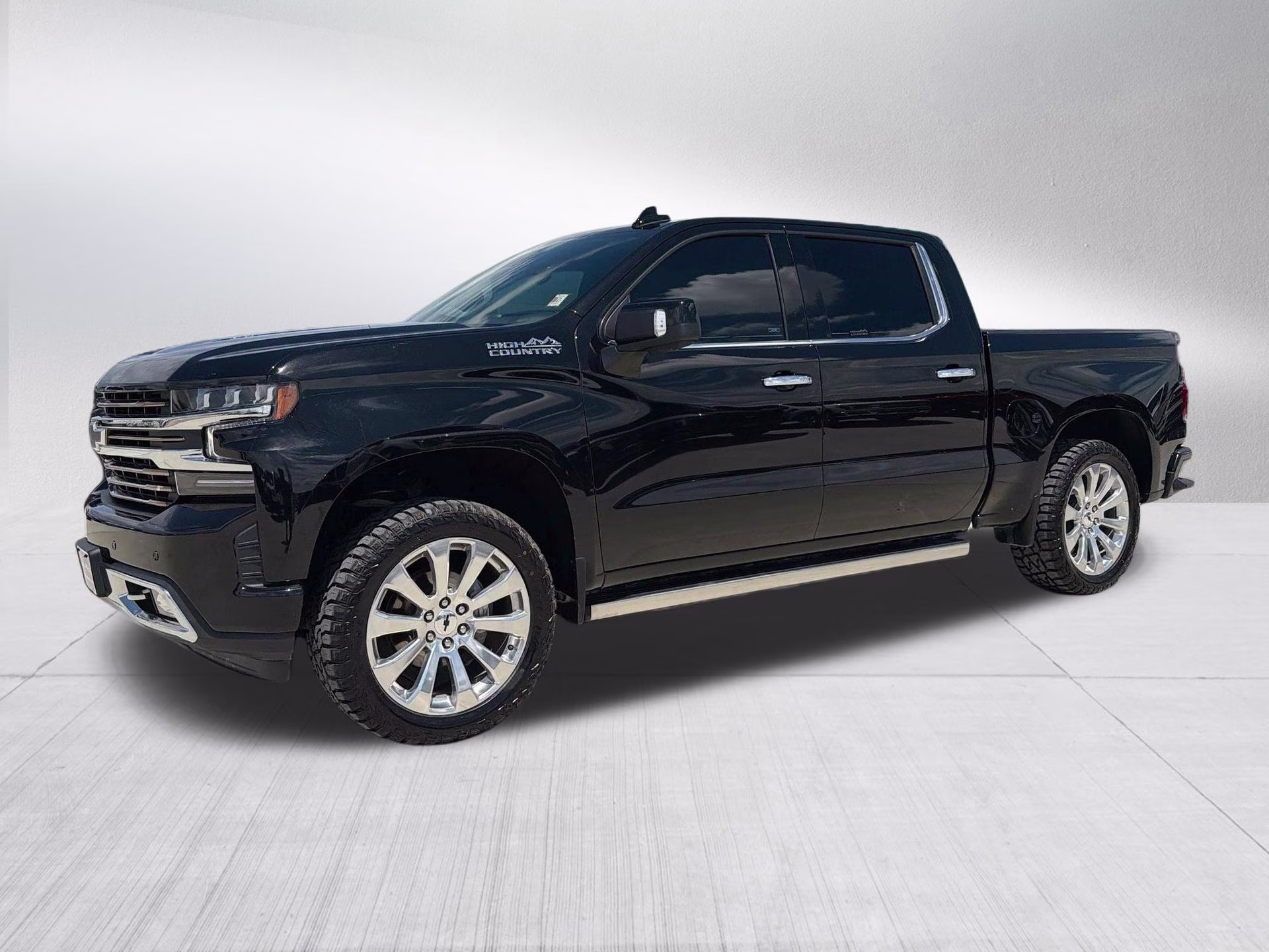 2021 Mosaic Black Metallic Chevrolet Silverado 1500 High Country 4X4 Truck