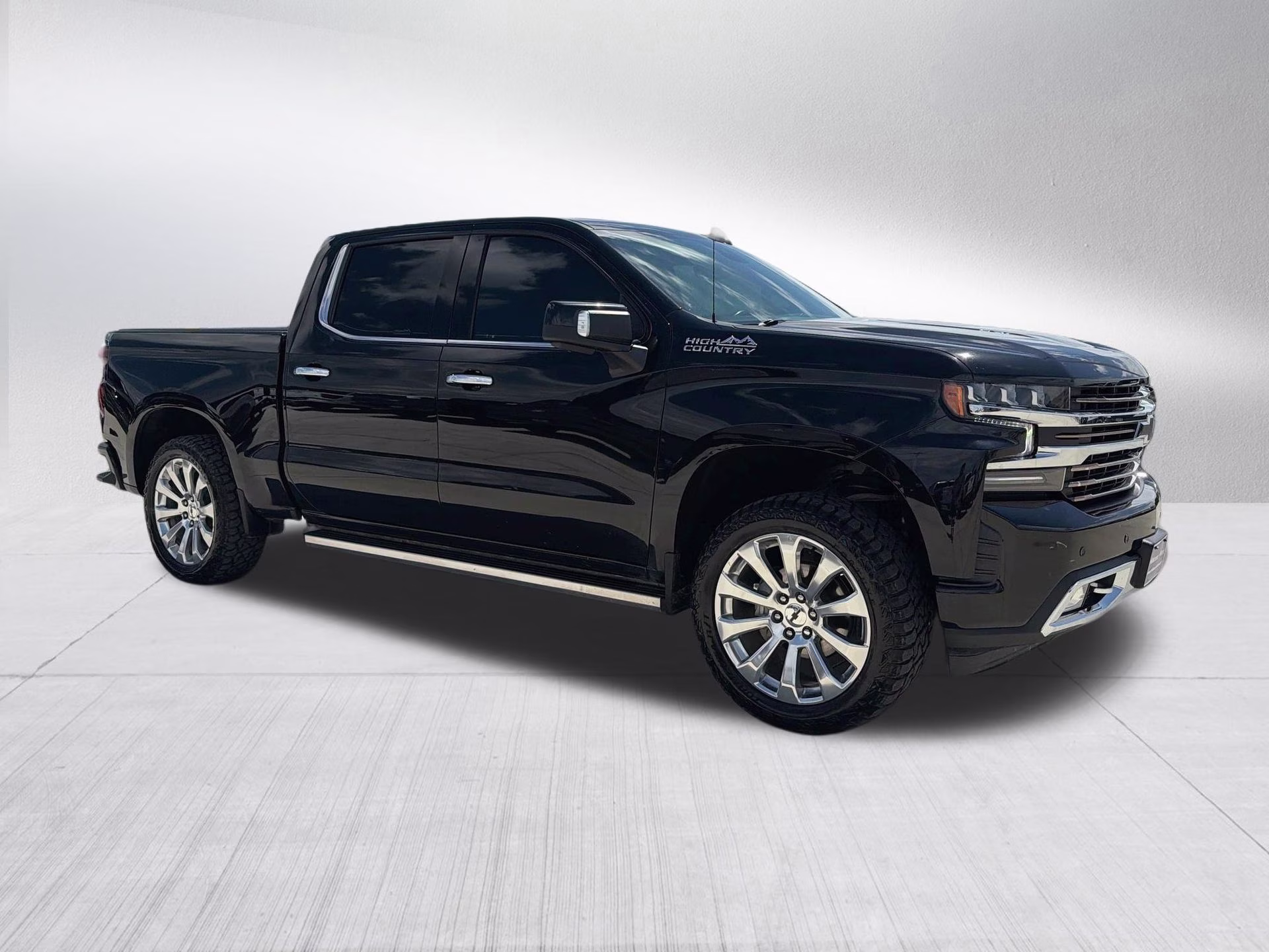 2021 Mosaic Black Metallic Chevrolet Silverado 1500 High Country 4X4 Truck