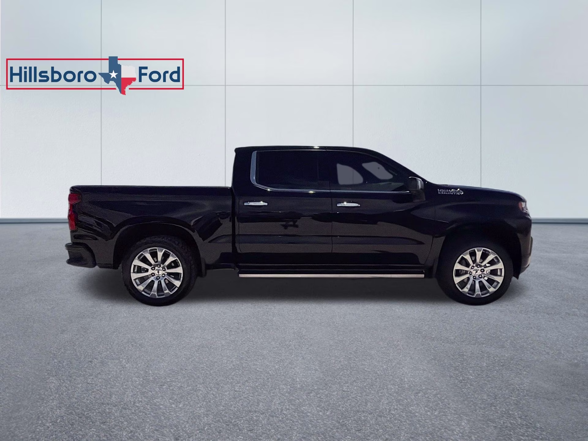 2021 Mosaic Black Metallic Chevrolet Silverado 1500 High Country 4X4 Truck