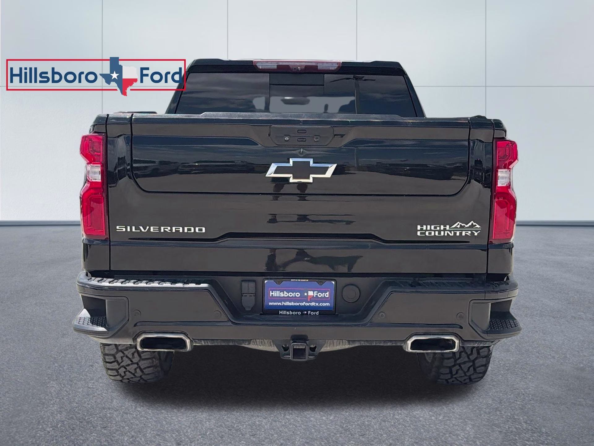 2021 Mosaic Black Metallic Chevrolet Silverado 1500 High Country 4X4 Truck