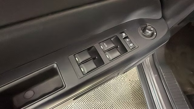 2016 Granite Crystal Metallic Clearcoat Jeep Patriot High Altitude 4X4 SUV