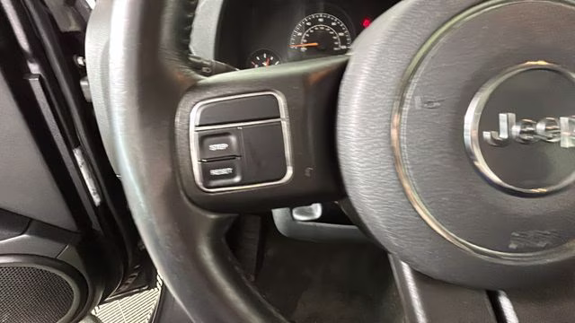 2016 Granite Crystal Metallic Clearcoat Jeep Patriot High Altitude 4X4 SUV