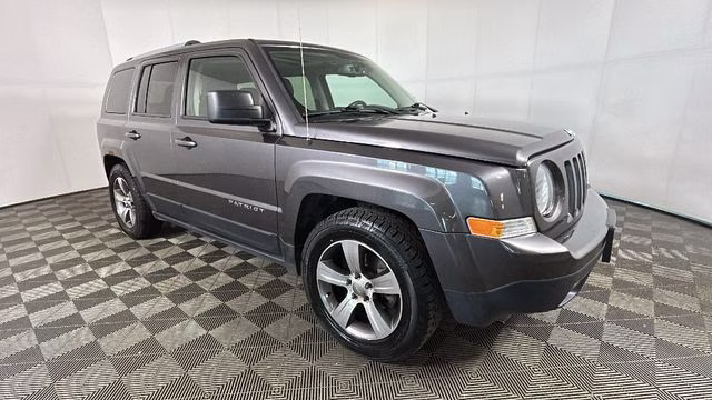 2016 Granite Crystal Metallic Clearcoat Jeep Patriot High Altitude 4X4 SUV