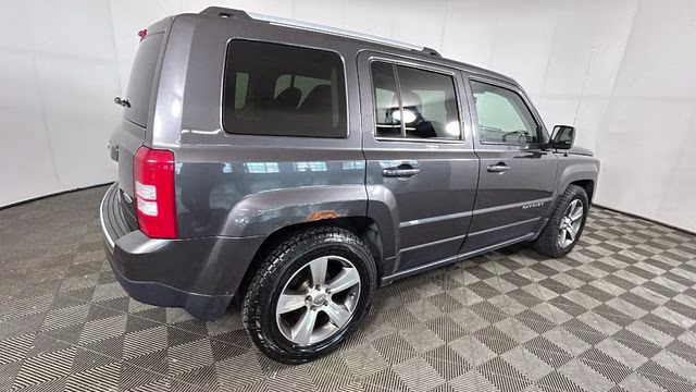 2016 Granite Crystal Metallic Clearcoat Jeep Patriot High Altitude 4X4 SUV