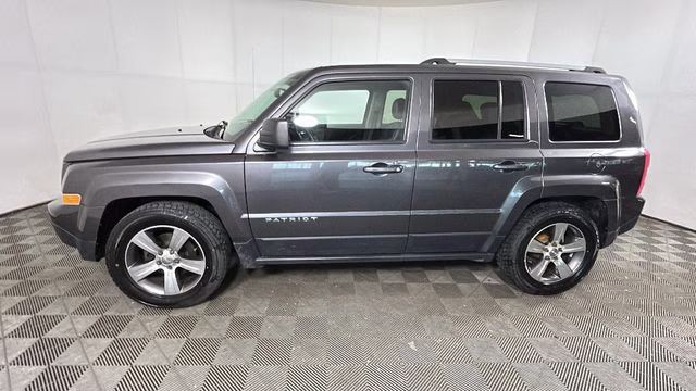 2016 Granite Crystal Metallic Clearcoat Jeep Patriot High Altitude 4X4 SUV
