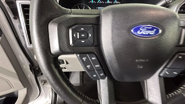 2019 Oxford White Ford F-150 XLT 4X4 Truck