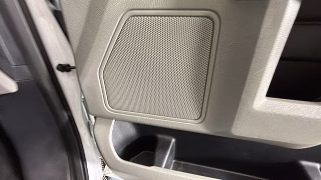 2019 Oxford White Ford F-150 XLT 4X4 Truck