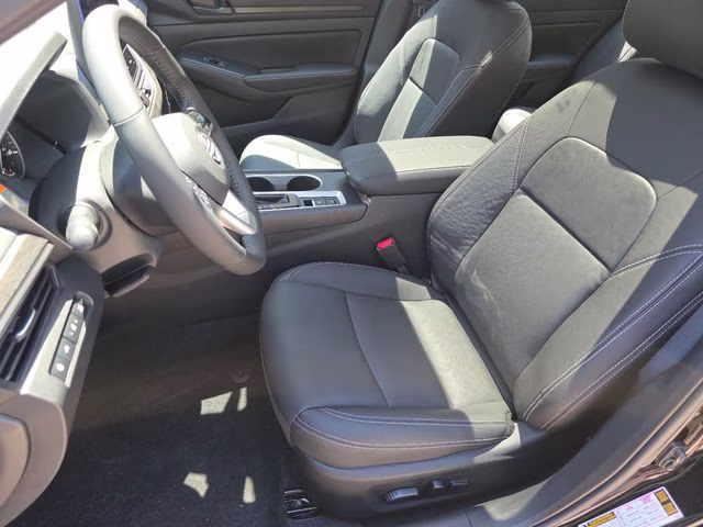 2026 Super Black Clearcoat Nissan Altima 2.5 SV FWD Sedan