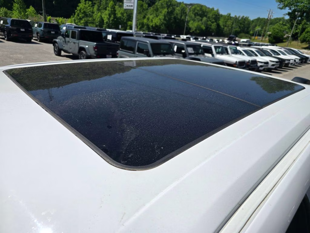 2023 Oxford White Ford F-150 Raptor 4X4 Truck