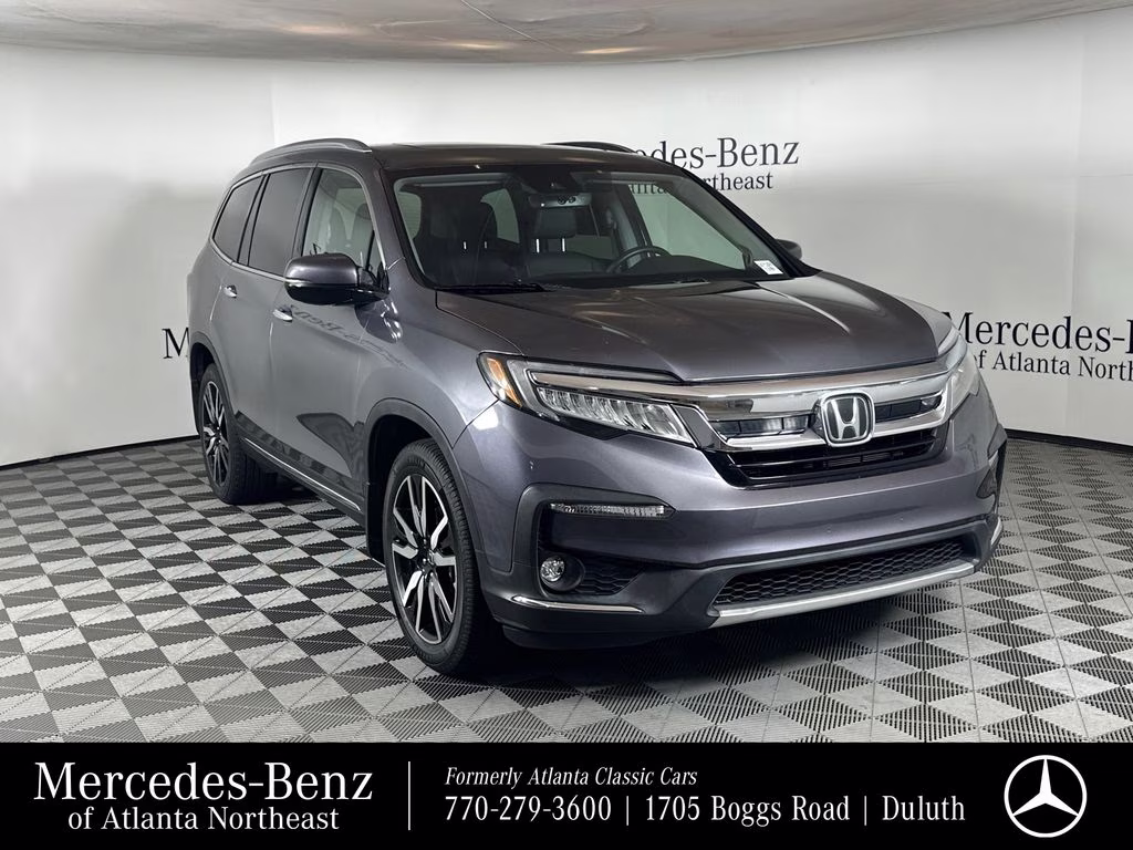 2022 Modern Steel Metallic Honda Pilot Touring FWD SUV