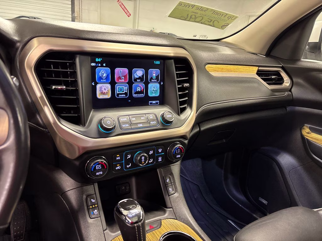 2019 White Frost Tricoat GMC Acadia Denali FWD SUV