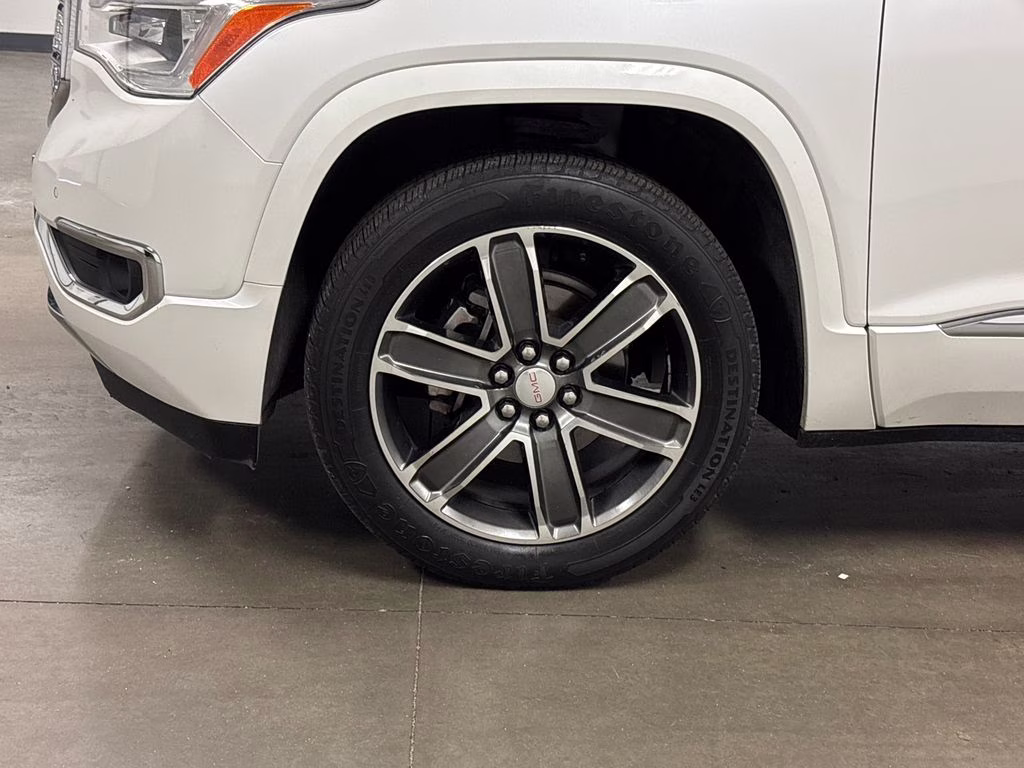 2019 White Frost Tricoat GMC Acadia Denali FWD SUV