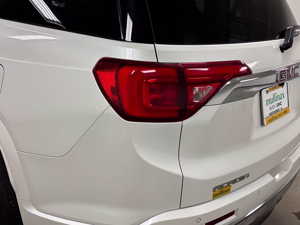 2019 White Frost Tricoat GMC Acadia Denali FWD SUV