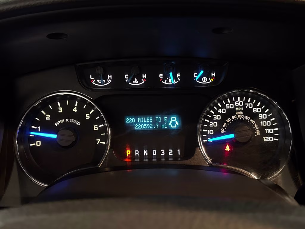 2013 Vermillion Red Ford F-150 XLT RWD Truck