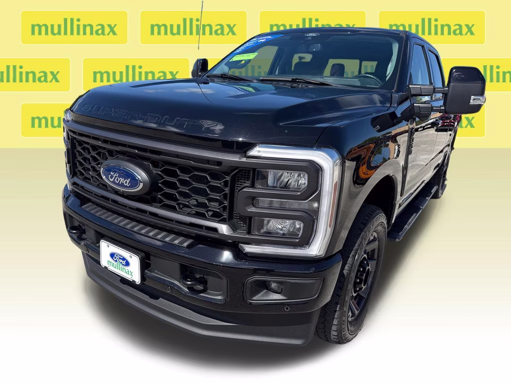 2024 Agate Black Metallic Ford Super Duty F-350 SRW Lariat 4X4 Truck