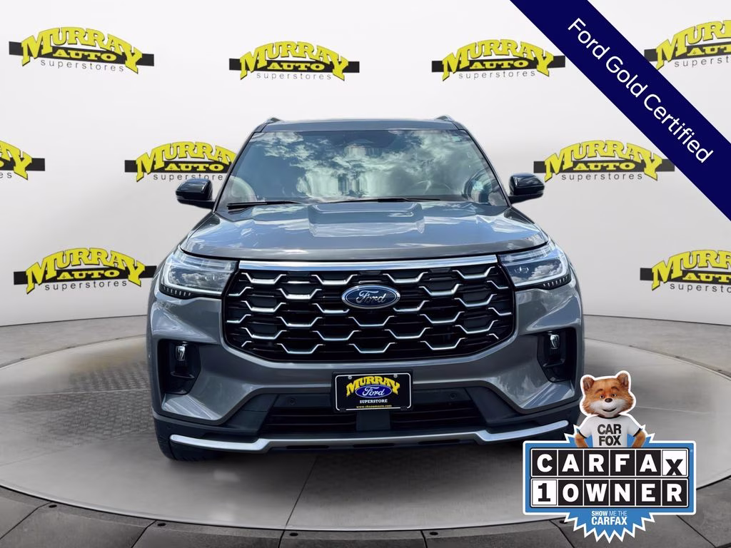 2025 Gray Metallic Ford Explorer Platinum 4X4 SUV