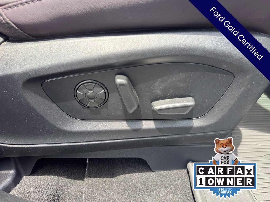 2025 Gray Metallic Ford Explorer Platinum 4X4 SUV