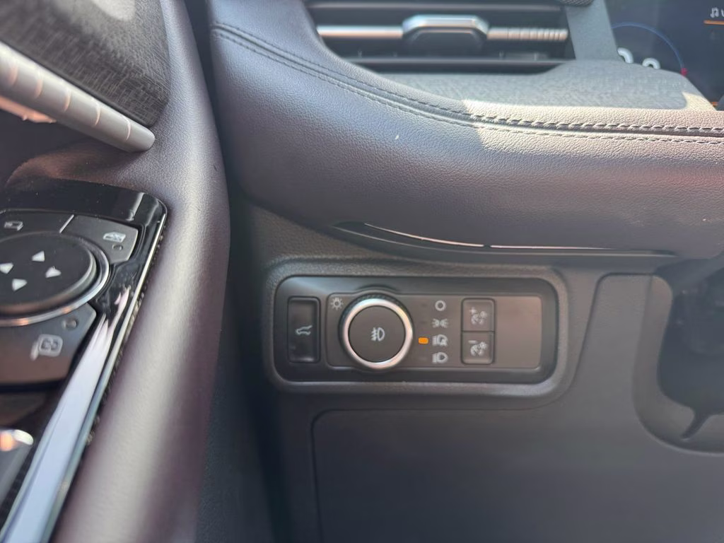 2025 Gray Metallic Ford Explorer Platinum 4X4 SUV
