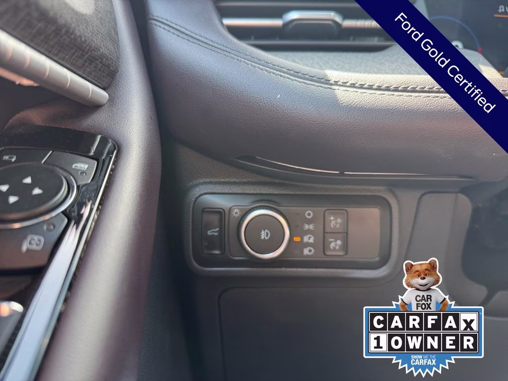 2025 Gray Metallic Ford Explorer Platinum 4X4 SUV