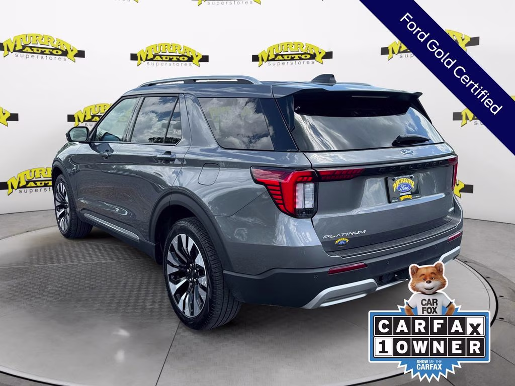 2025 Gray Metallic Ford Explorer Platinum 4X4 SUV