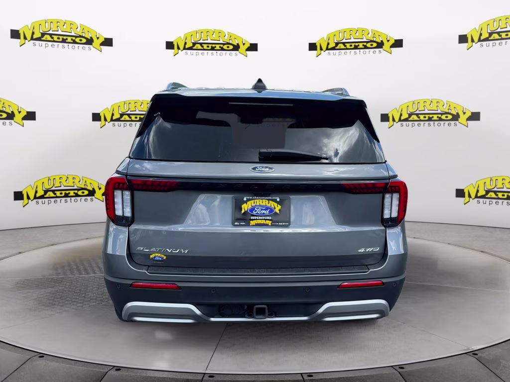 2025 Gray Metallic Ford Explorer Platinum 4X4 SUV