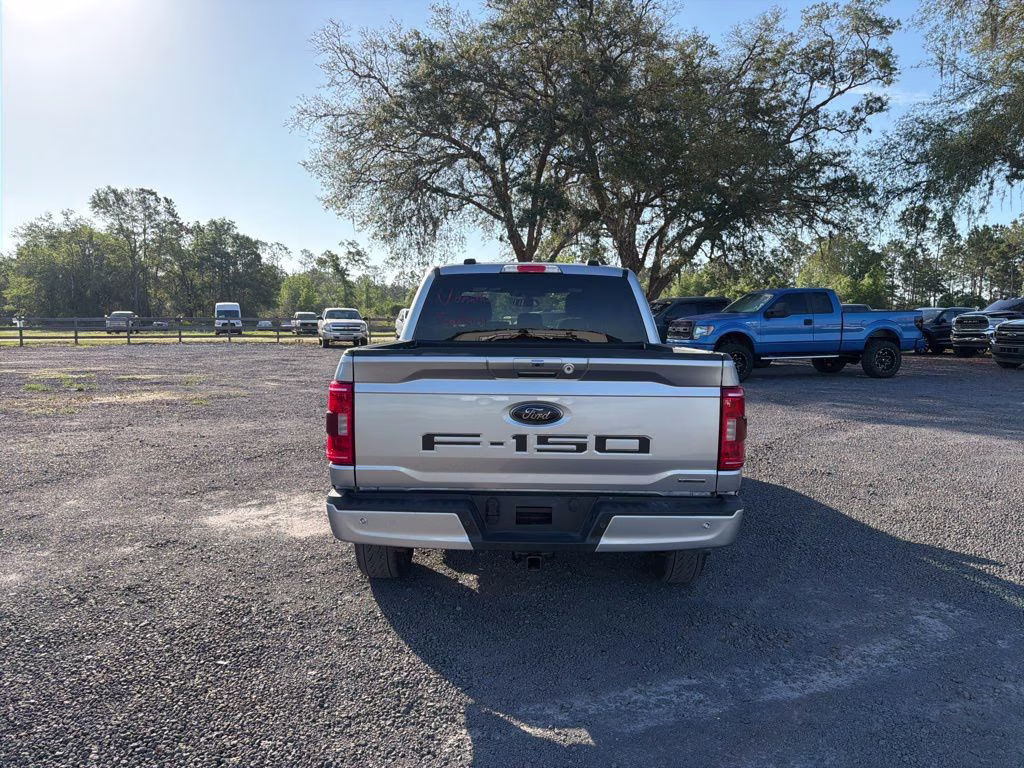 2022 Silver Metallic Ford F-150 XLT 4X4 Truck