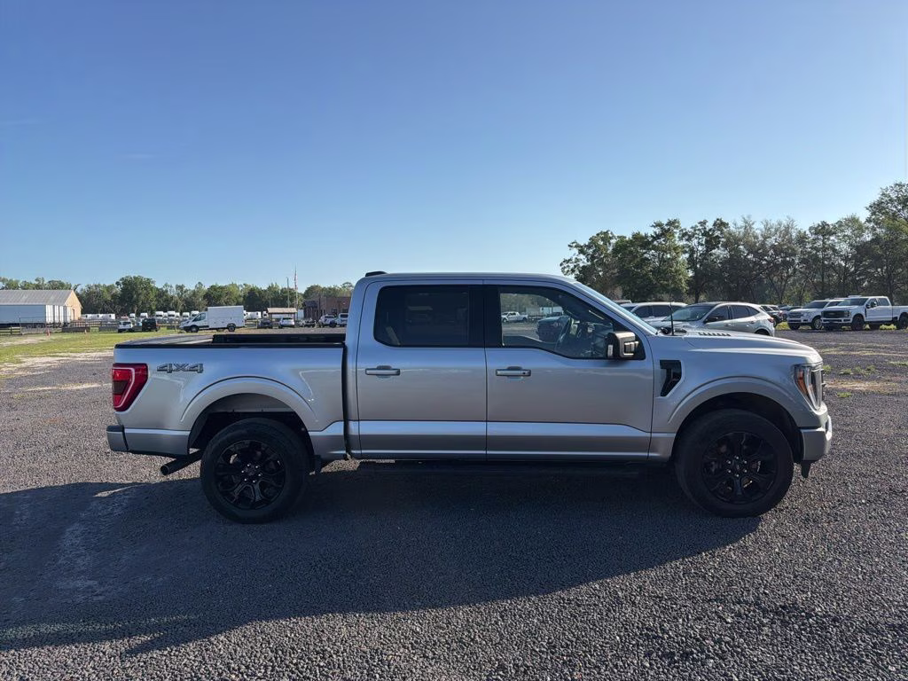 2022 Silver Metallic Ford F-150 XLT 4X4 Truck