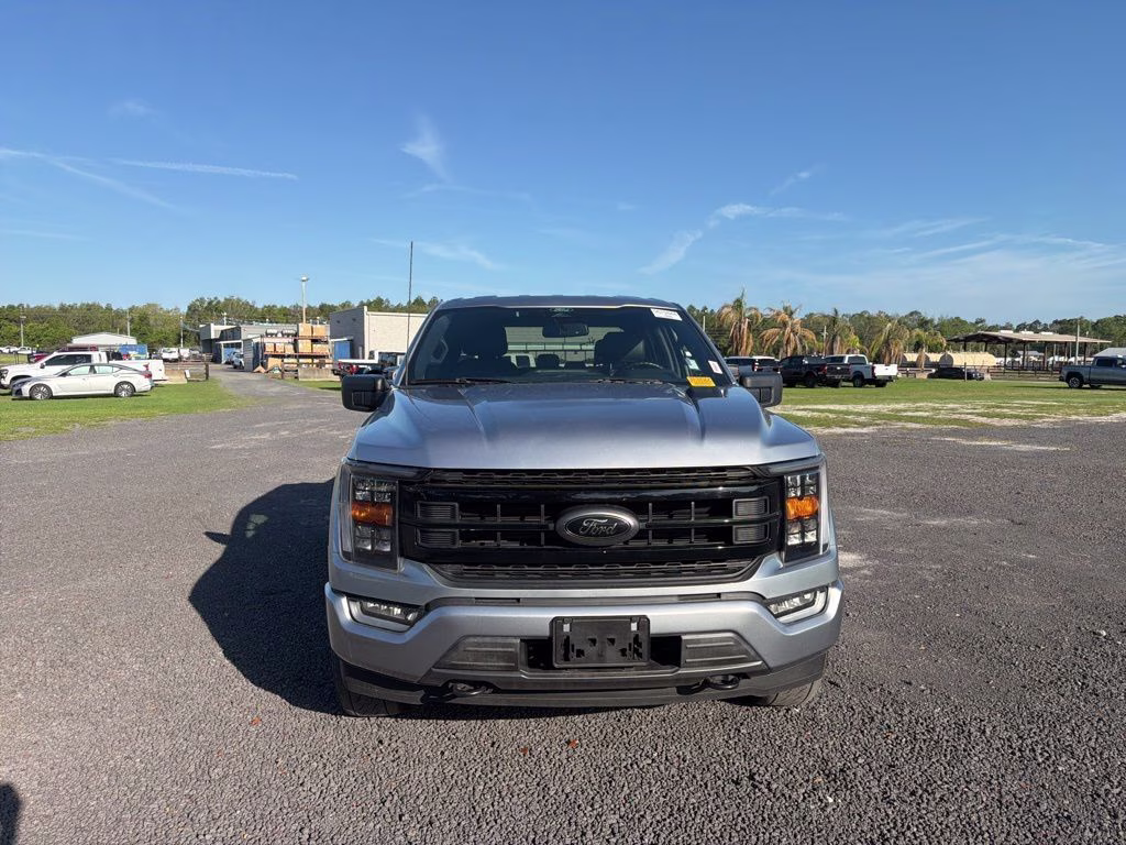 2022 Silver Metallic Ford F-150 XLT 4X4 Truck