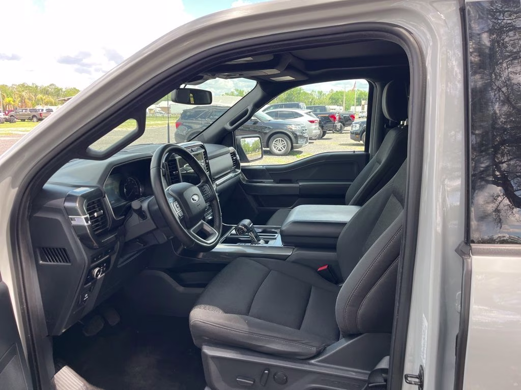 2023 Avalanche Ford F-150 XLT 4X4 Truck