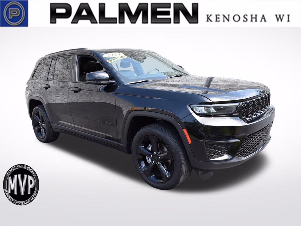 2024 Diamond Black Crystal Pearlcoat Jeep Grand Cherokee Altitude X 4X4 SUV
